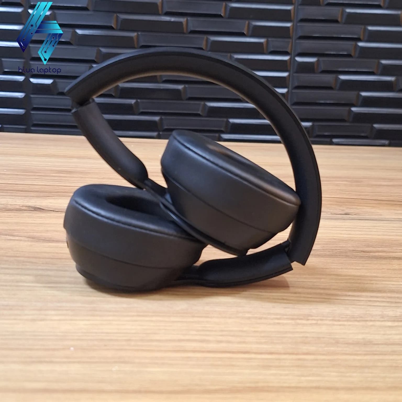 هدفون بی‌سیم Beats Solo Pro | نویز کنسلینگ فعال (ANC) — تصویر ۷