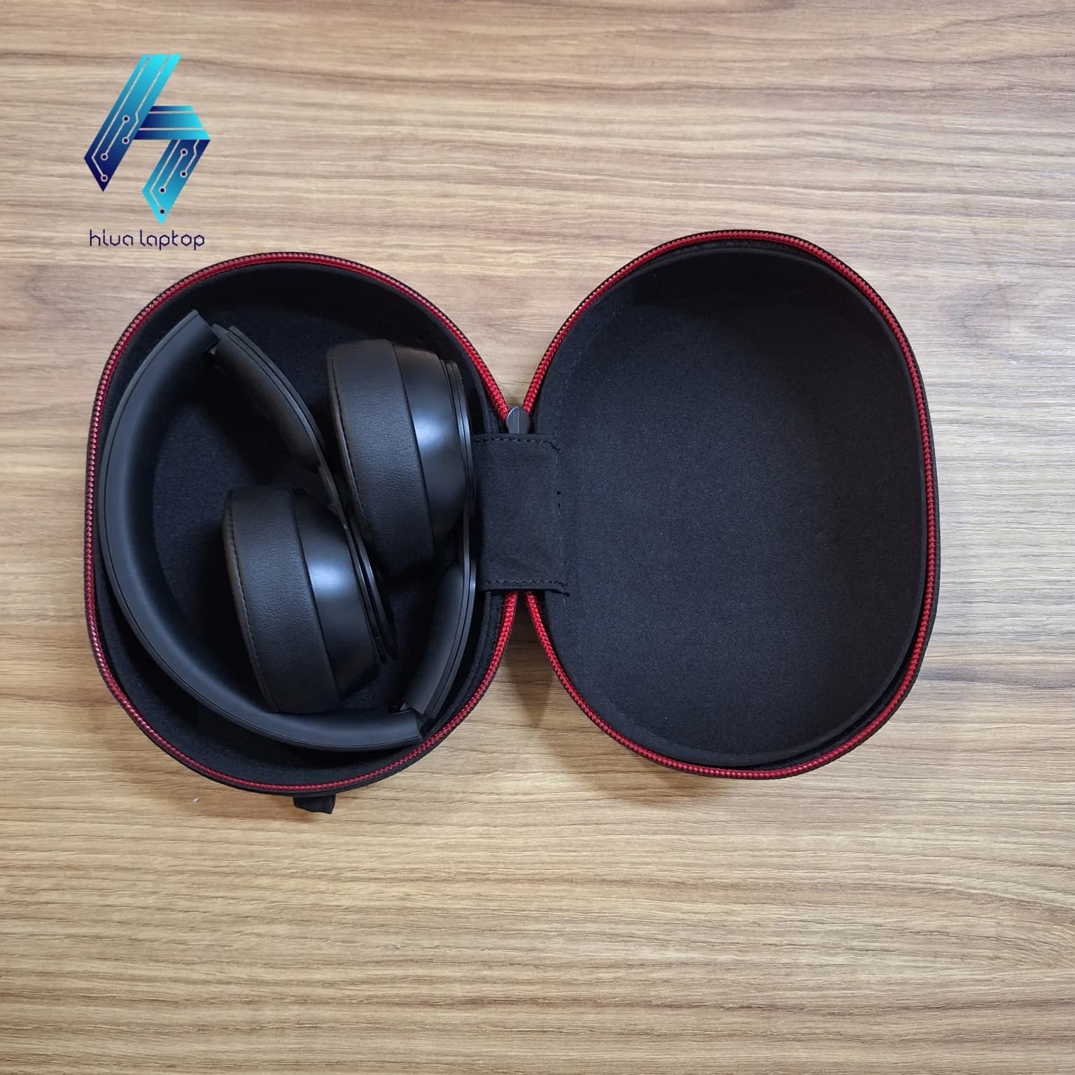 هدفون بی‌سیم Beats Solo Pro | نویز کنسلینگ فعال (ANC) — تصویر ۳