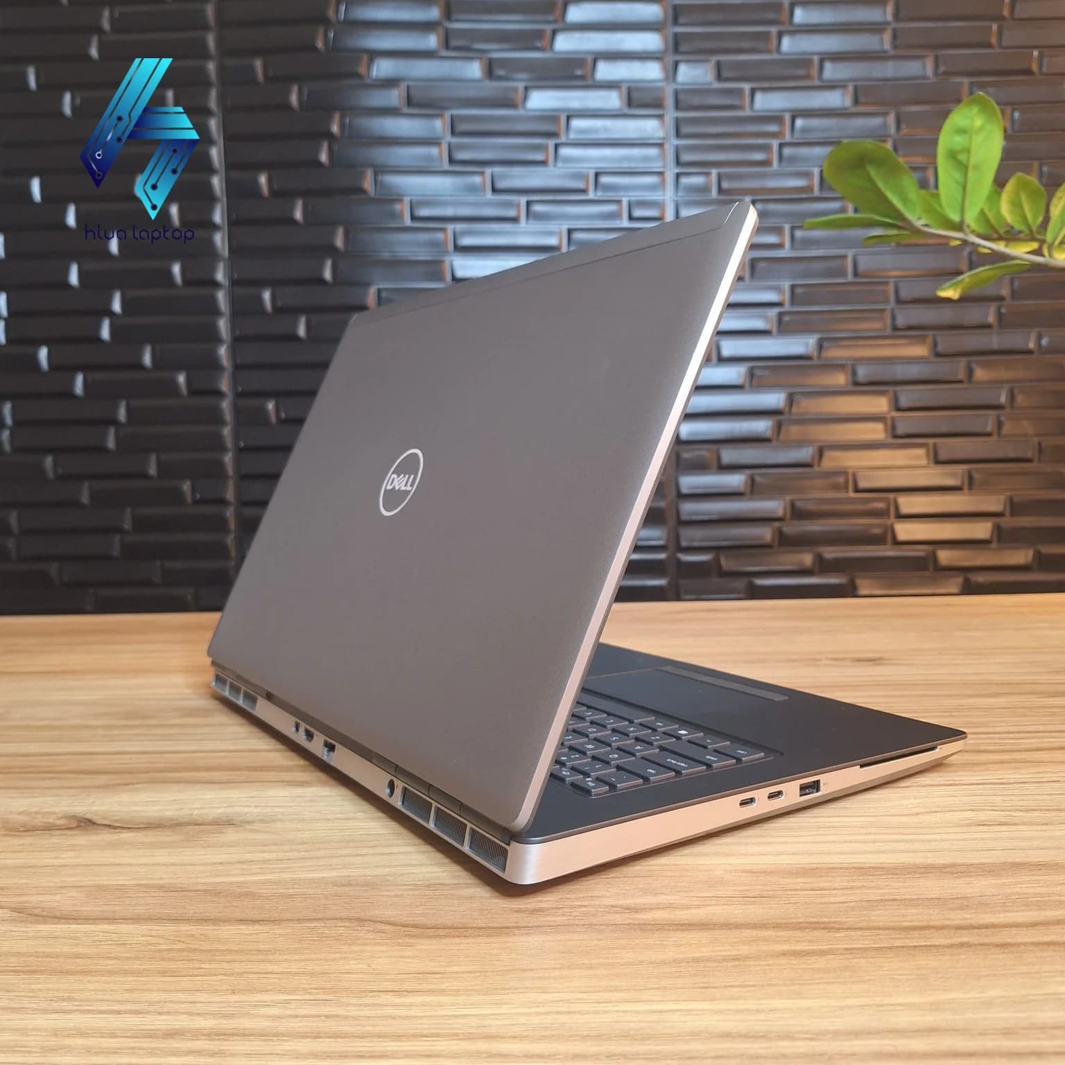 لپ تاپ استوک Dell Precision 7750 Xeon W-10885M / 32GB / 1TB SSD / RTX 5000 16GB / 17.3″ FHD — تصویر ۴