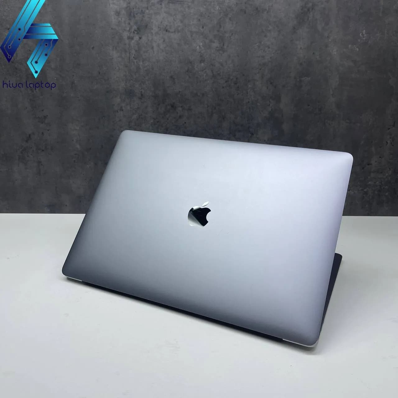 لپ تاپ مک بوک MacBook Pro 2019 A1990 با پردازنده Core i9 — تصویر ۳
