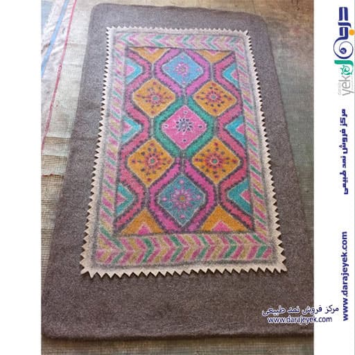 نمد پشم گوسفندی طرح عشایری — تصویر ۲