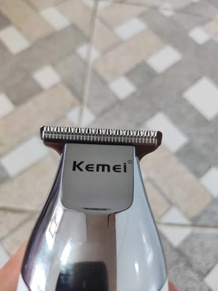 ماشین اصلاح کیمی مدل KM-5027 اصلی تیغه حک شده ‏ — تصویر ۵