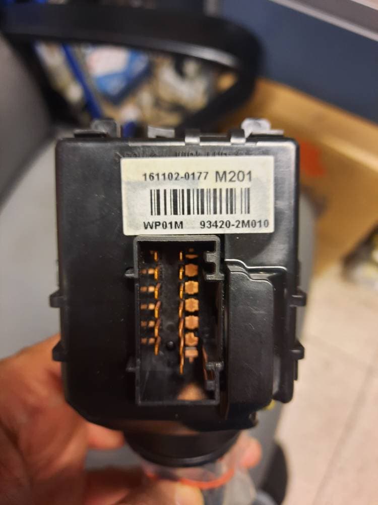دسته راهنما اصلی هیوندا کیا( Genuine parts )934202M010 — تصویر ۲
