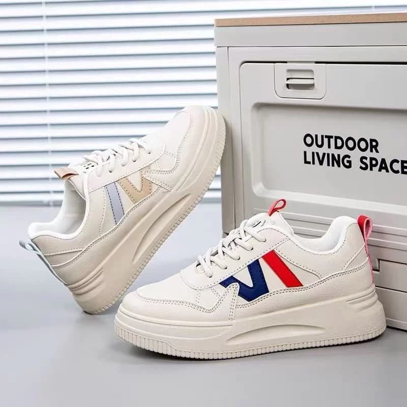 ونس کلاسیک ضد آب زنانه لژدار | Vans — تصویر ۴