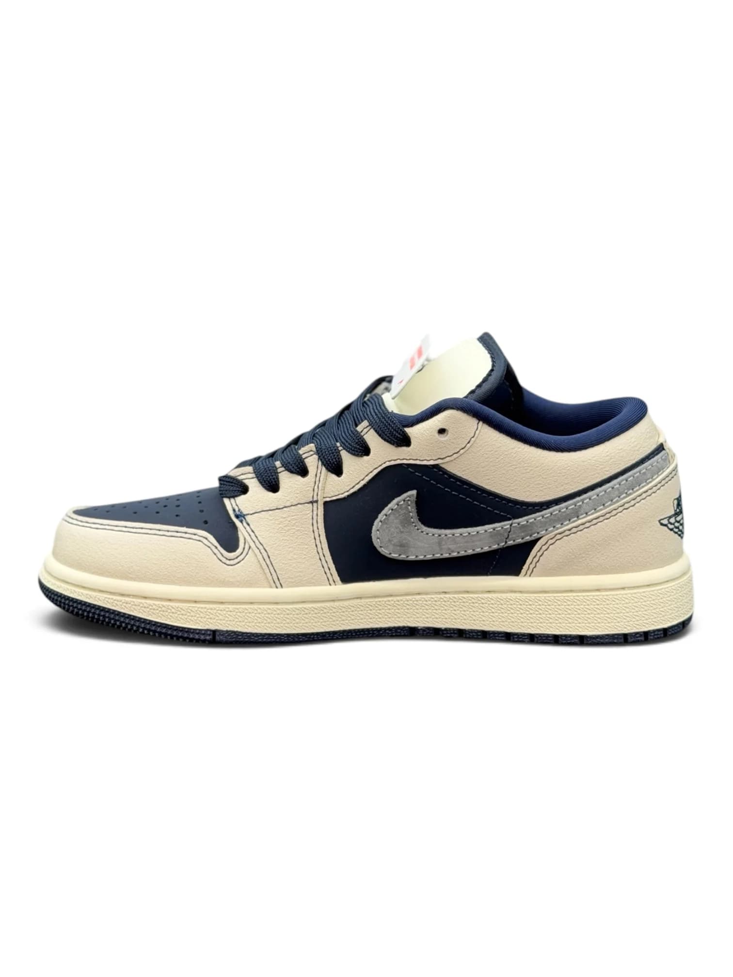 کتونی دخترانه نایکی جردن وان Nike Jordan 1 — تصویر ۲