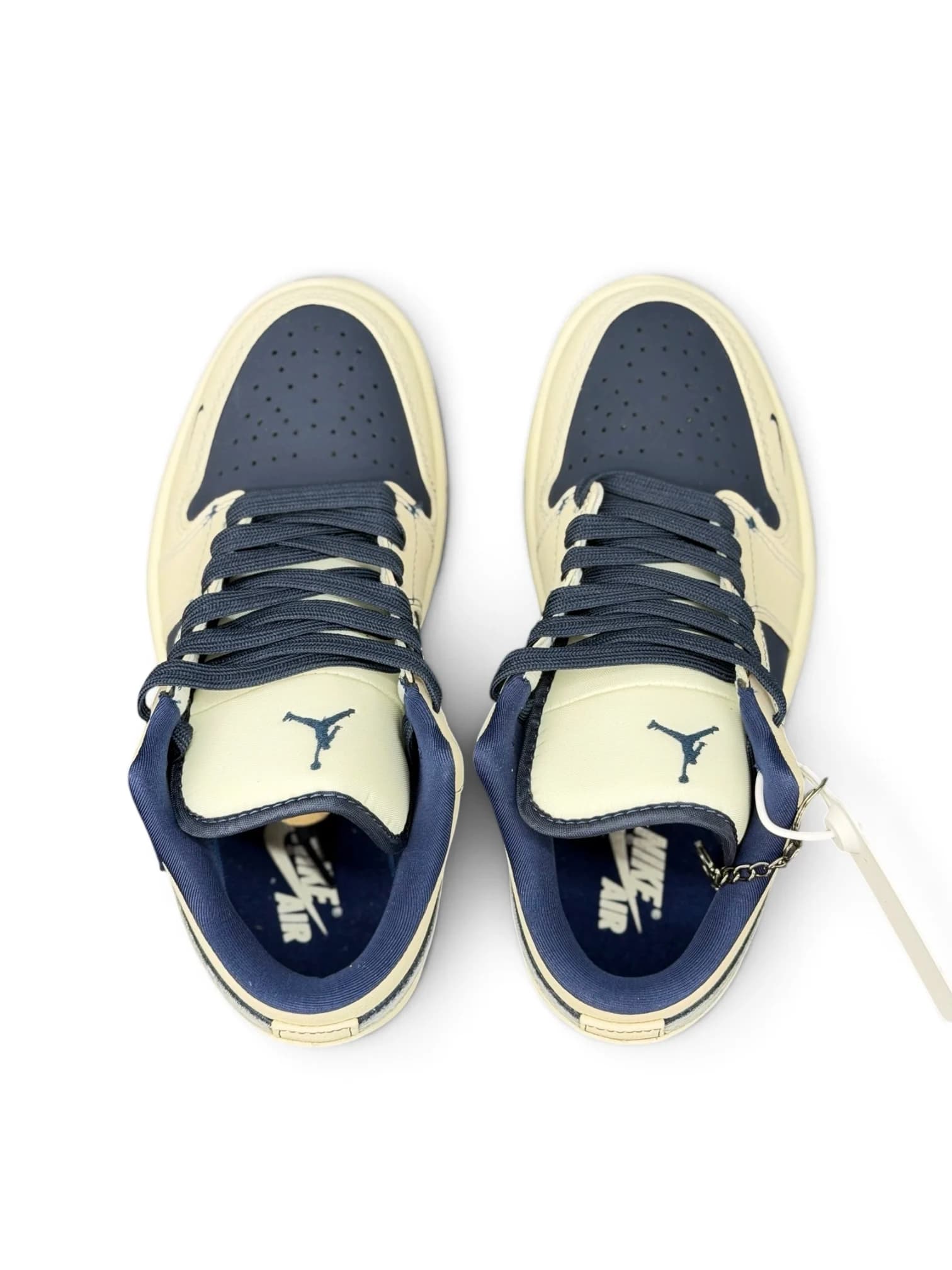 کتونی دخترانه نایکی جردن وان Nike Jordan 1 — تصویر ۴