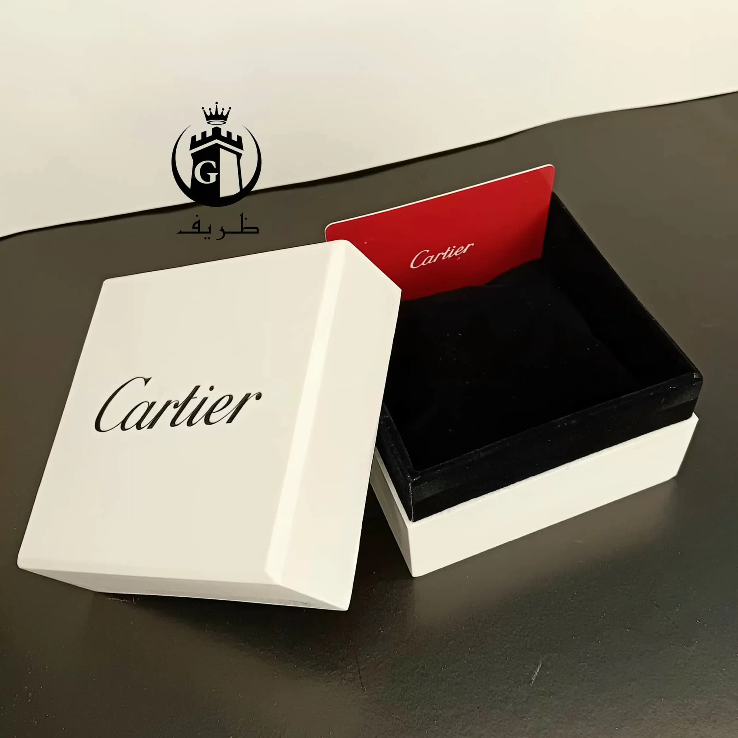 ساعت مچی مردانه اورجینال کارتیه Cartier | ساعت عقربه ای بند چرم اصلی و کلاسیک C07 — تصویر ۵