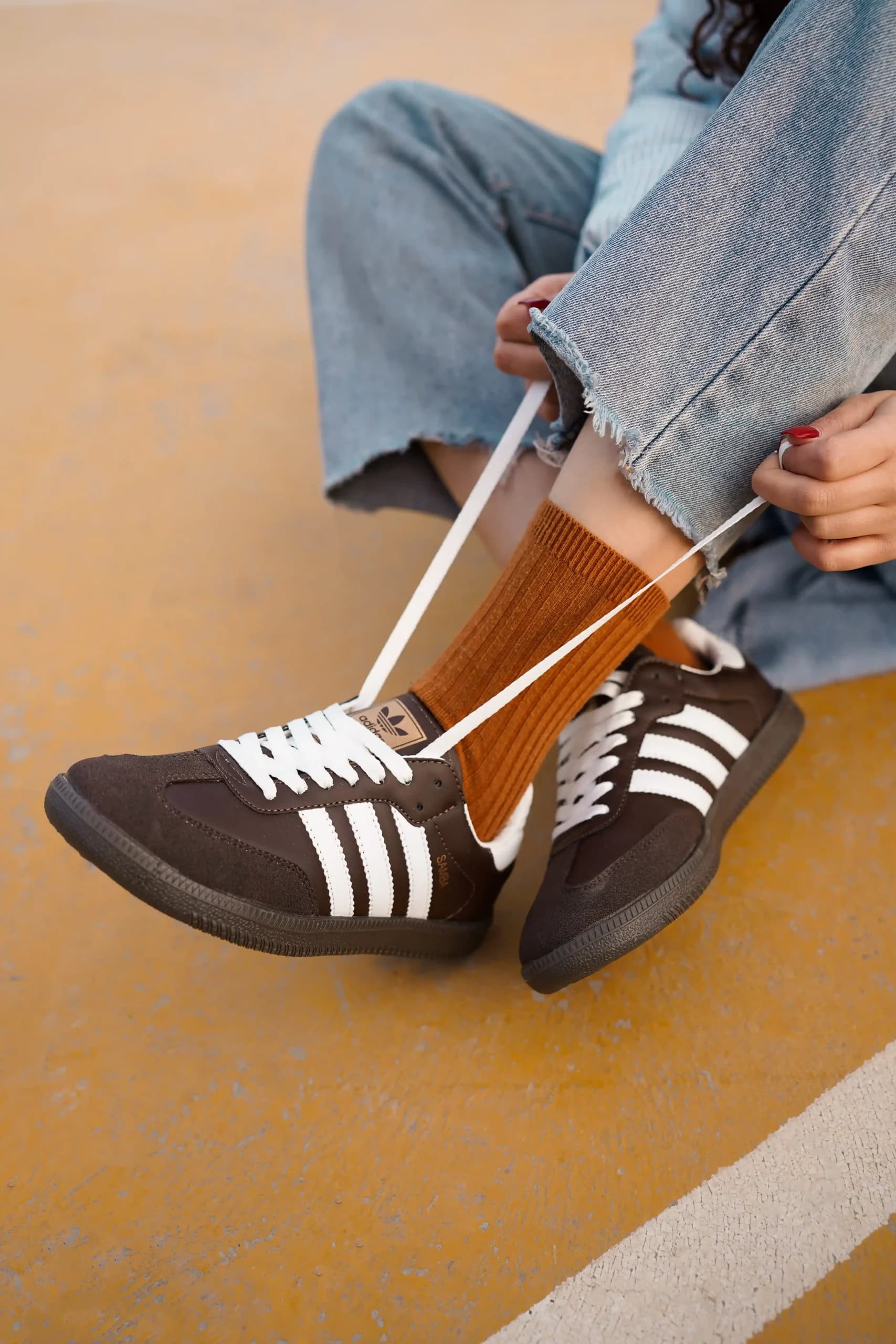کتونی آدیداس سامبا قهوه‌ای سفید | Adidas Samba Brown White — تصویر ۲
