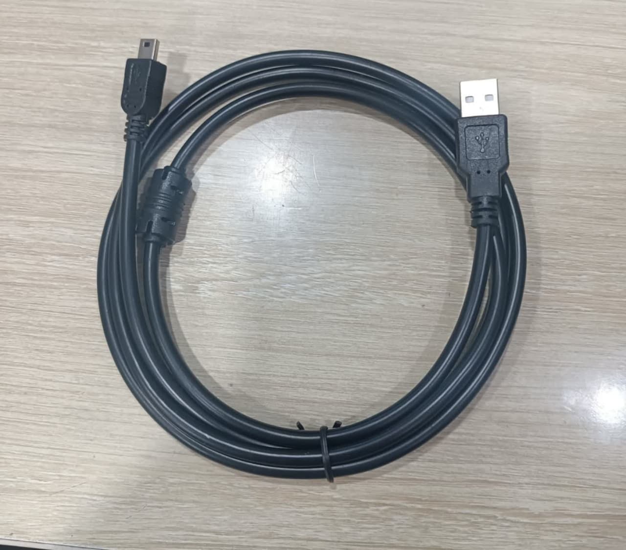 کابل تبدیل USB به MINI USB ذوزنقه ای شیلددار برند HIGH SPEED به طول 1.5 متر