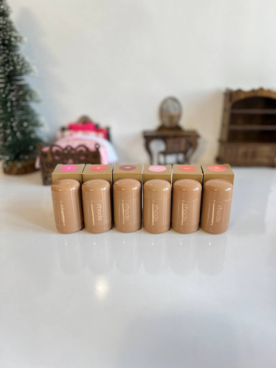 رژگونه استیکی اسنس طرح😍Rhode
