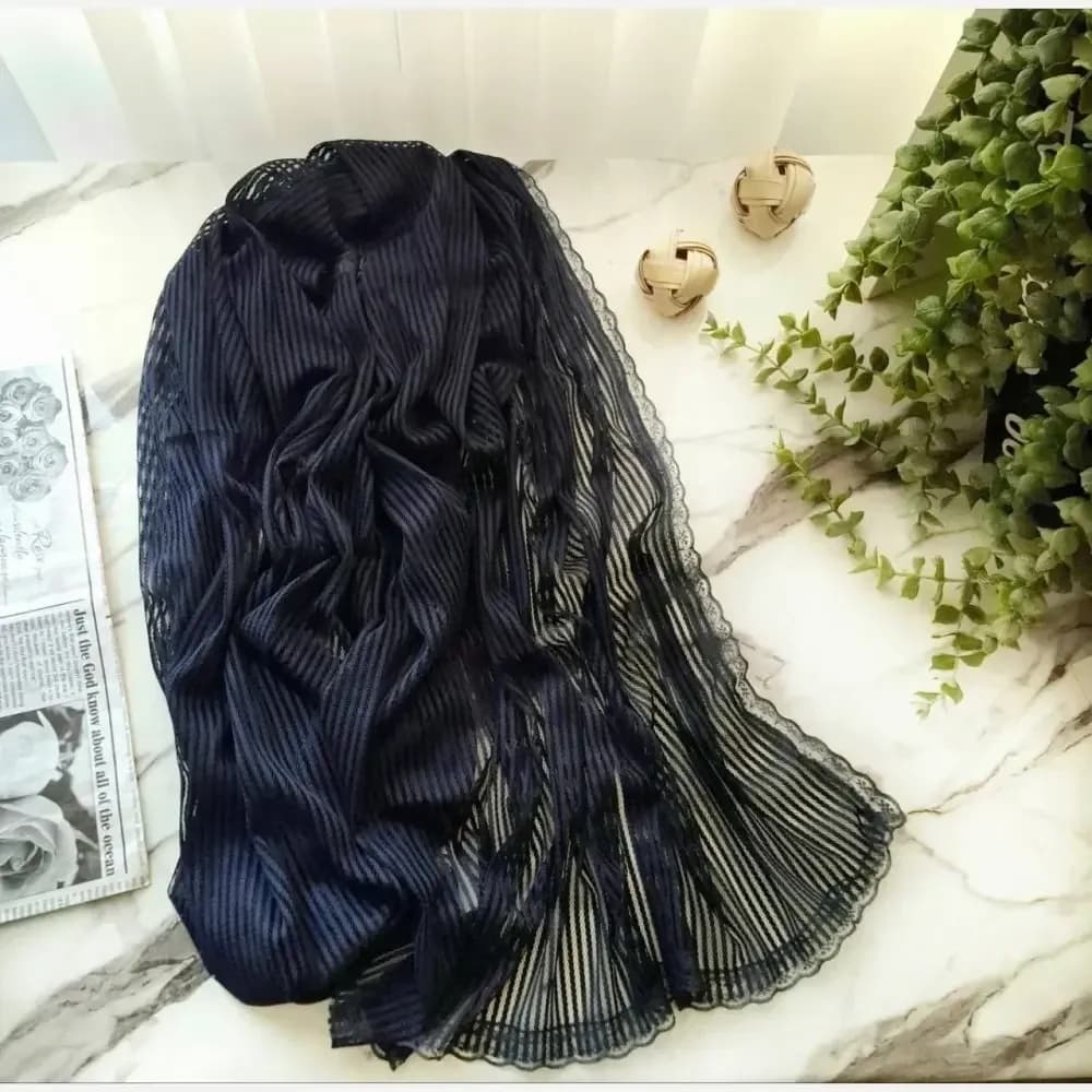 شال توری میله ای دور دانتل قواره 180 در 72 سانت مناسب استفاده روزمره — تصویر ۹