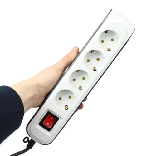 چند راهی 4 خانه ارت دار پارت الکتریک با کابل 5 متری PE8759 — تصویر ۳