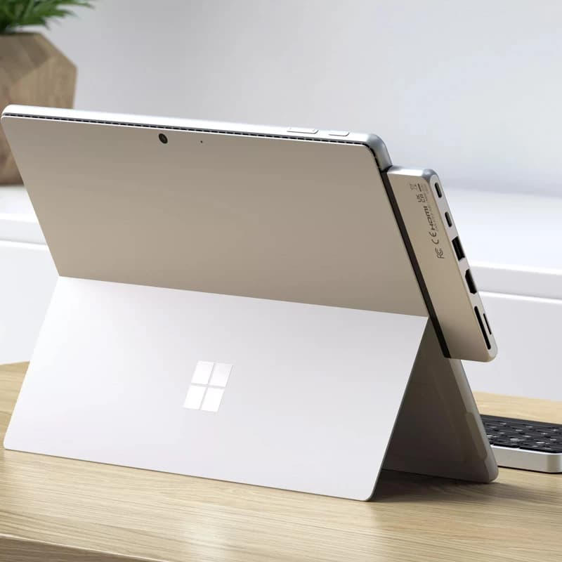 هاب 6 پورت ساتچی مدل DUAL USB-C Surface Pro — تصویر ۳