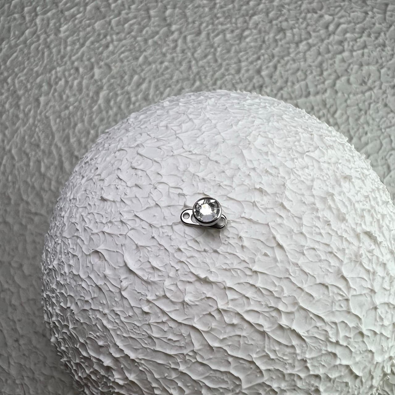 میکرودرمال تیتانیوم نگین کریستال 4mm کد 866 — تصویر ۲