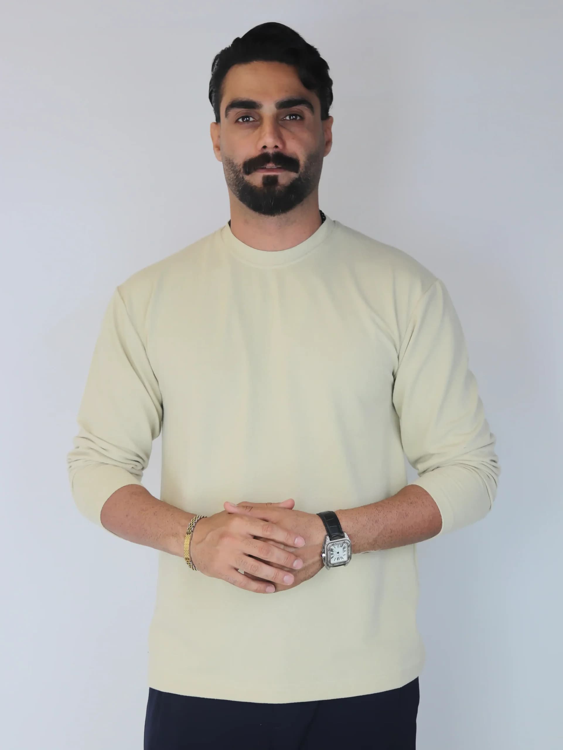 آستین بلند یقه گرد — تصویر ۲