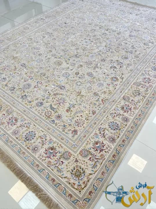 فرش افشان کرم 1500 شانه طرح به گل — تصویر ۲