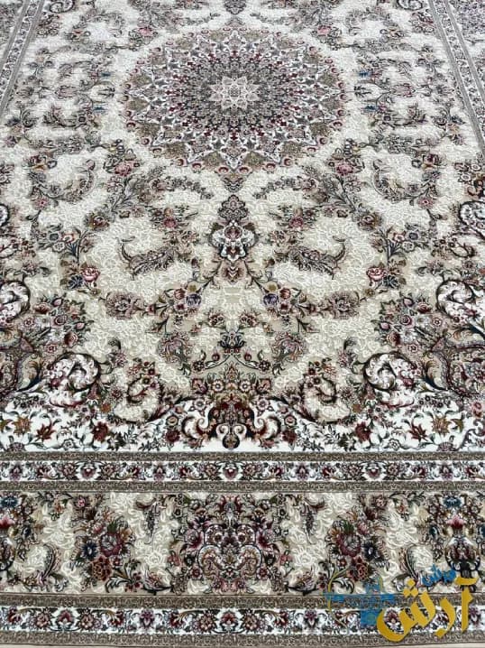 فرش کرمی گل برجسته طرح ماهان 1200 شانه — تصویر ۵
