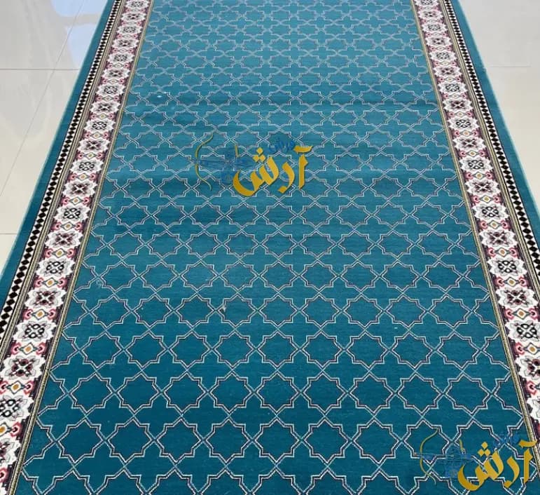 فرش سجاده ای تشریفاتی طرح آیه آبی — تصویر ۲