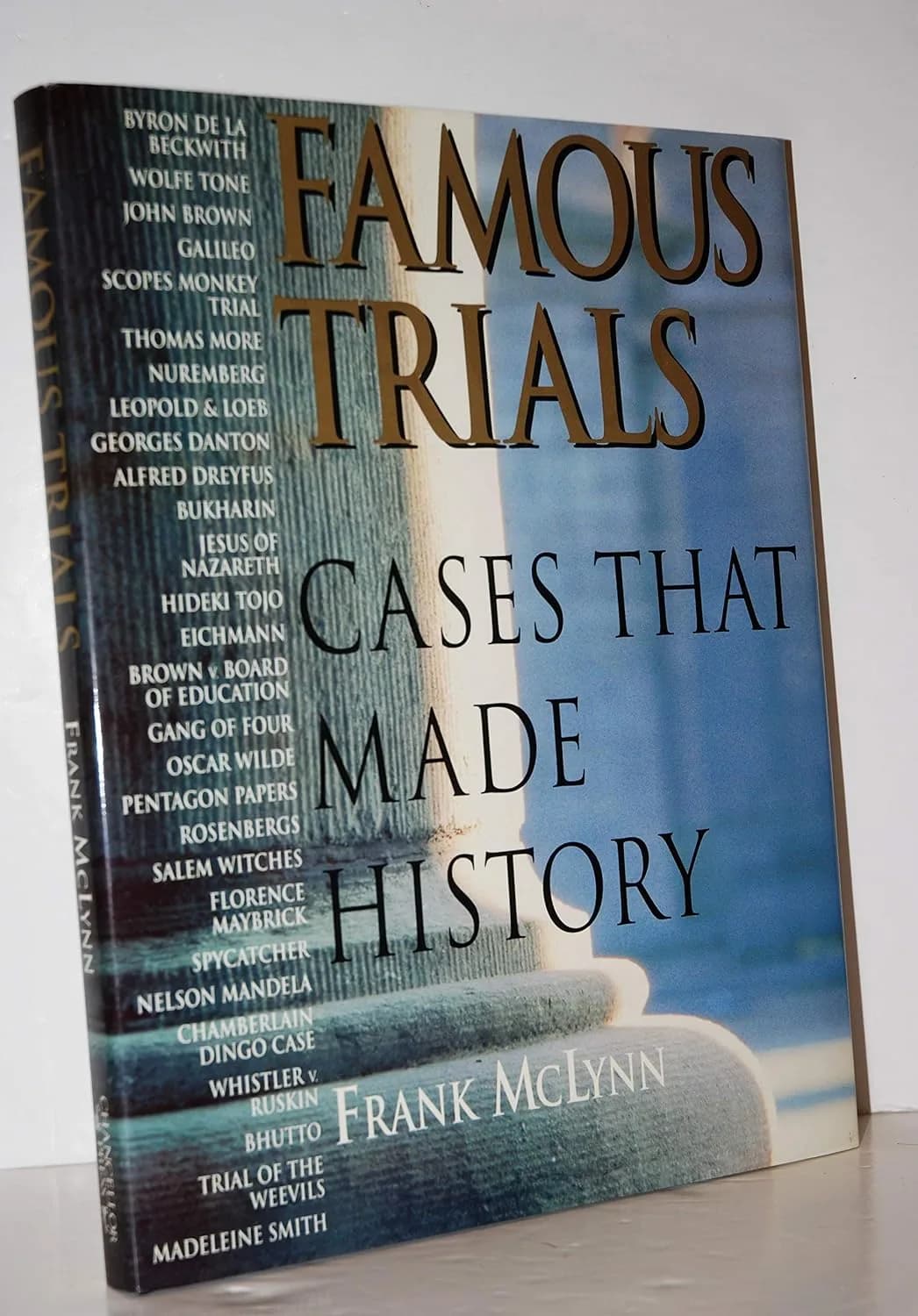 و دانلود نسخه کامل کتاب انگلیسی Famous Trials: Cases That Made History | کتاب خارجی