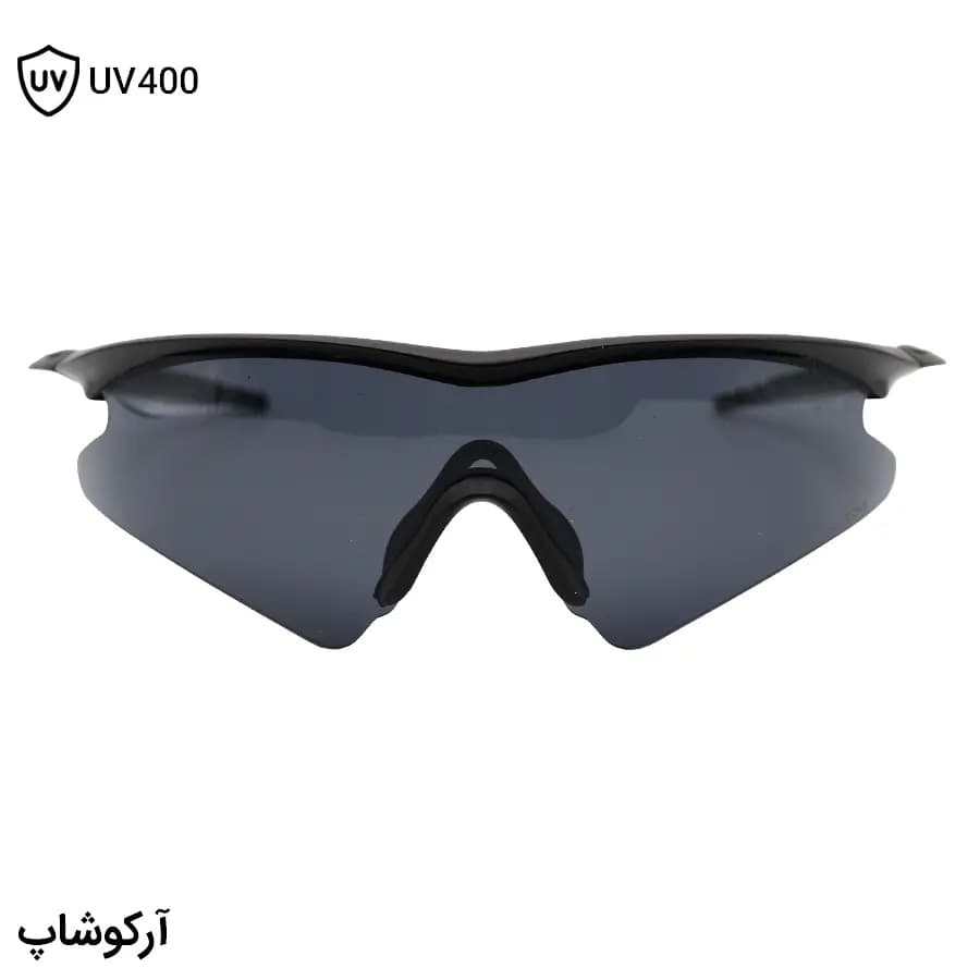 عینک ورزشی OAKLEY طرح M Frame با فریم مشکی مات، نیم فریم و لنز دودی تیره مدل OO9060 — تصویر ۲