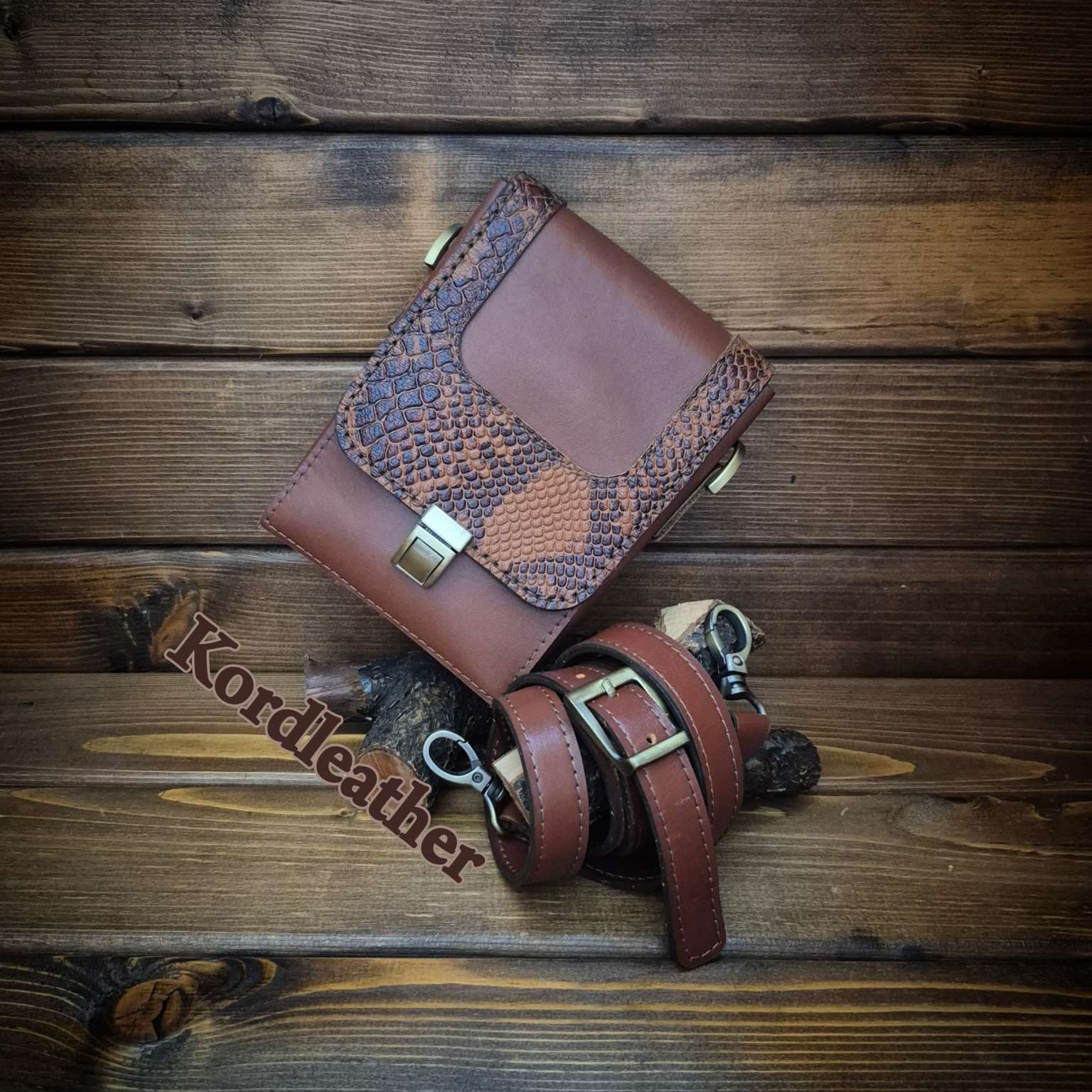 کیف چرم اسپرت مدل ساوان — تصویر ۲