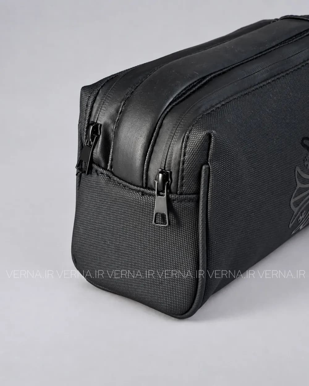 شوزبگ دوزیپ طرح چاپی CHROME HEARTS — تصویر ۳