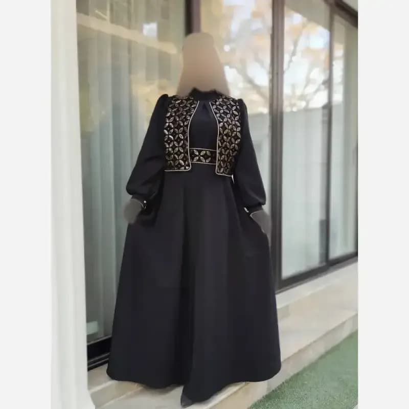 سه تیکه پیراهن و جلیقه و کمربند زرین کرپ مازراتی مشکی — تصویر ۲
