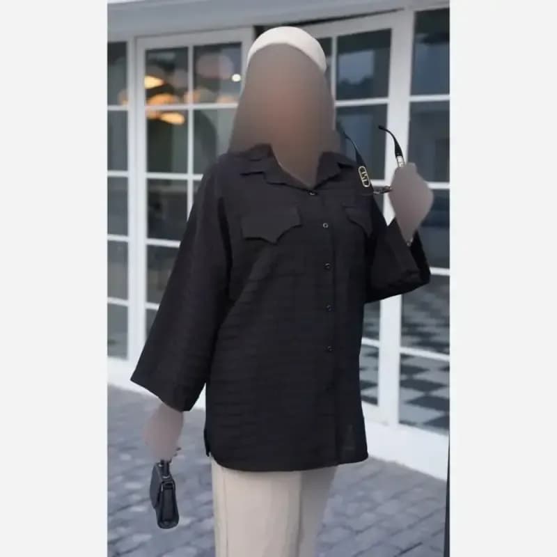 شومیز محرمی مشکی مدل پرناز جنس پارچه صوفیا فری سایز — تصویر ۴