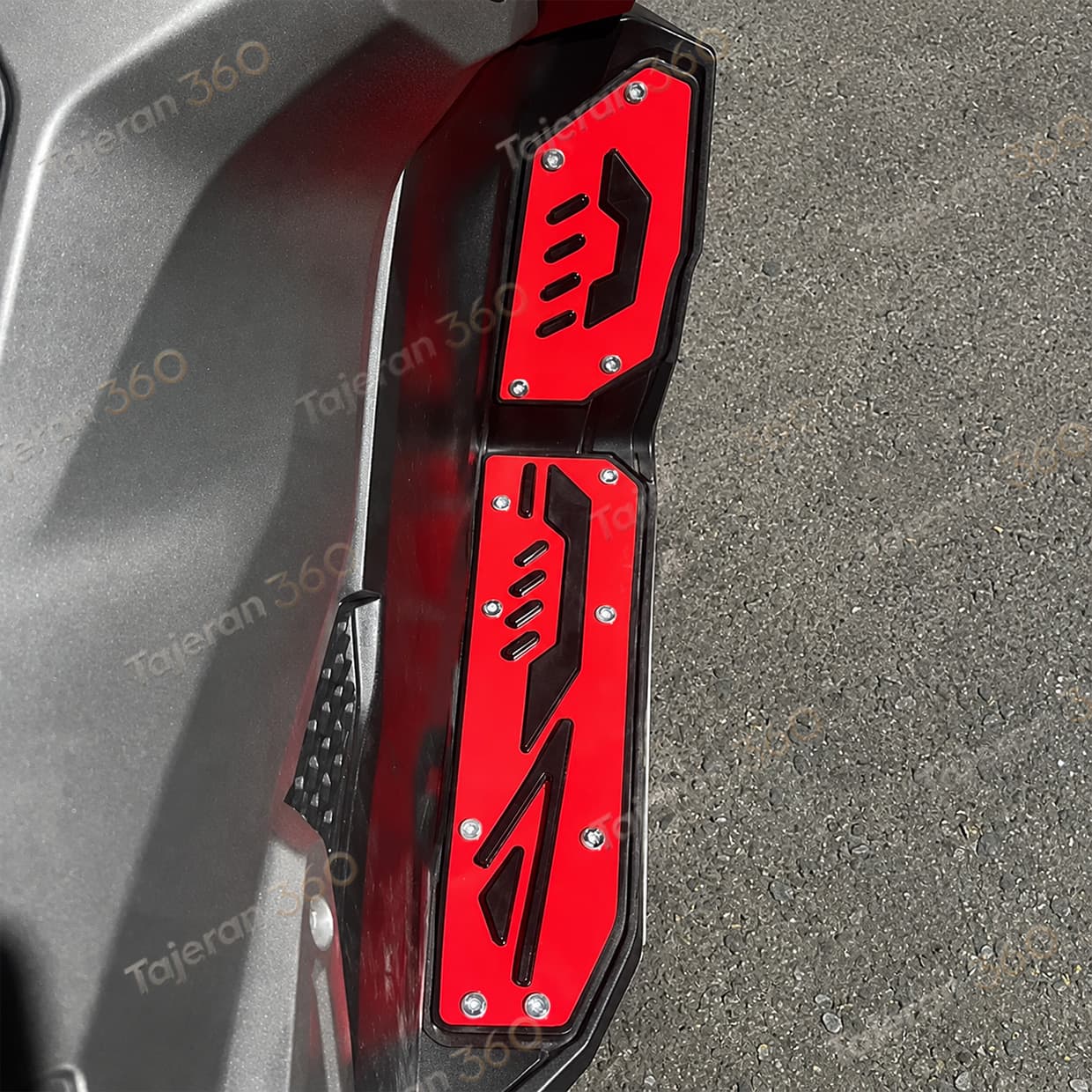 کف پایی موتور ADV160 — تصویر ۲