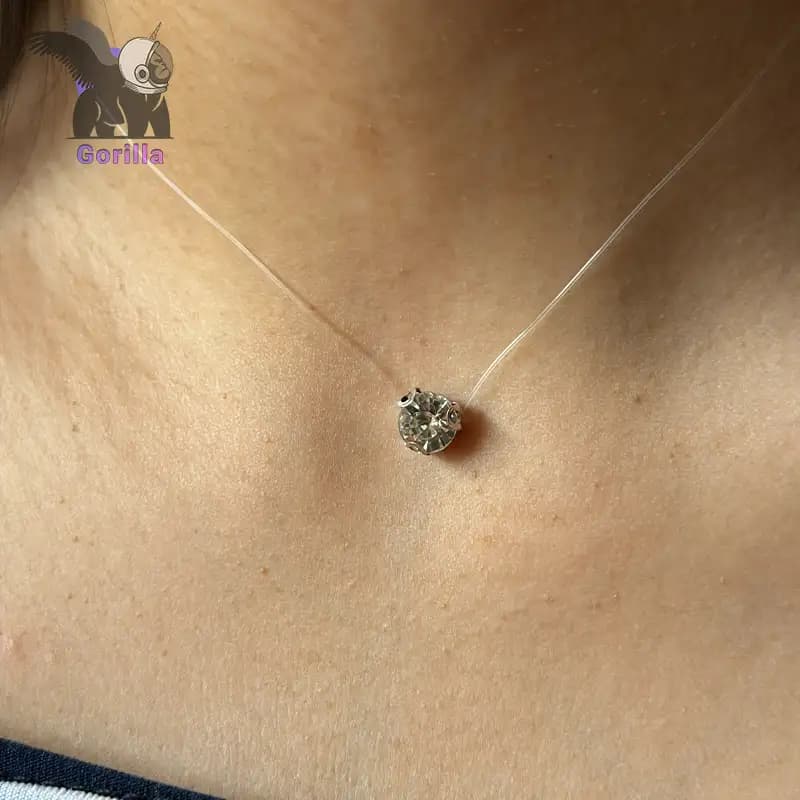 گردنبند تک نگین با نخ نامرئی — تصویر ۳