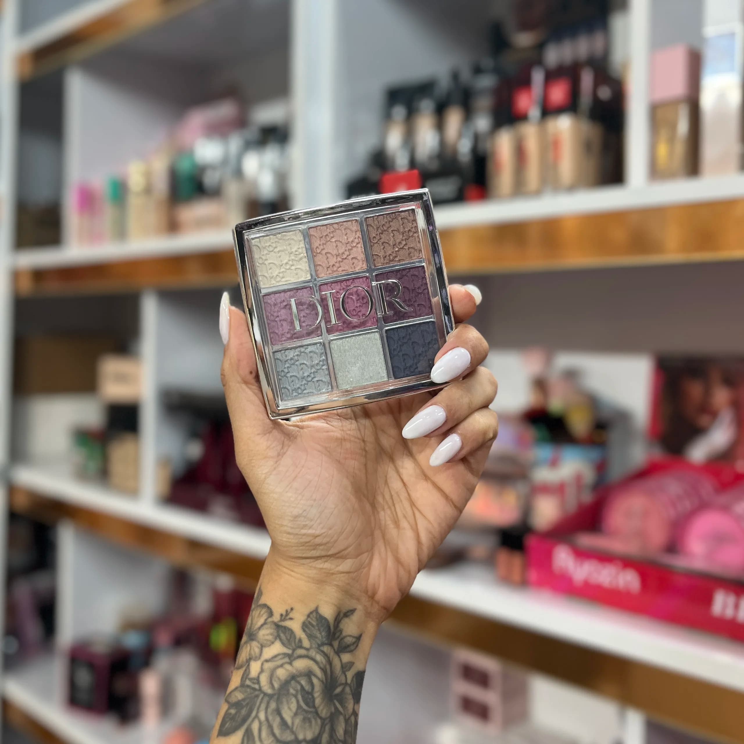 پالت سایه دیور بک استیج 9 رنگ مدل 004 Celestial Purple