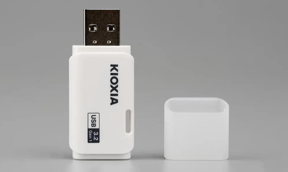 فلش مموری کیوکسیا kioxia 32GB مدل U301 رابط USB 3.2 — تصویر ۵
