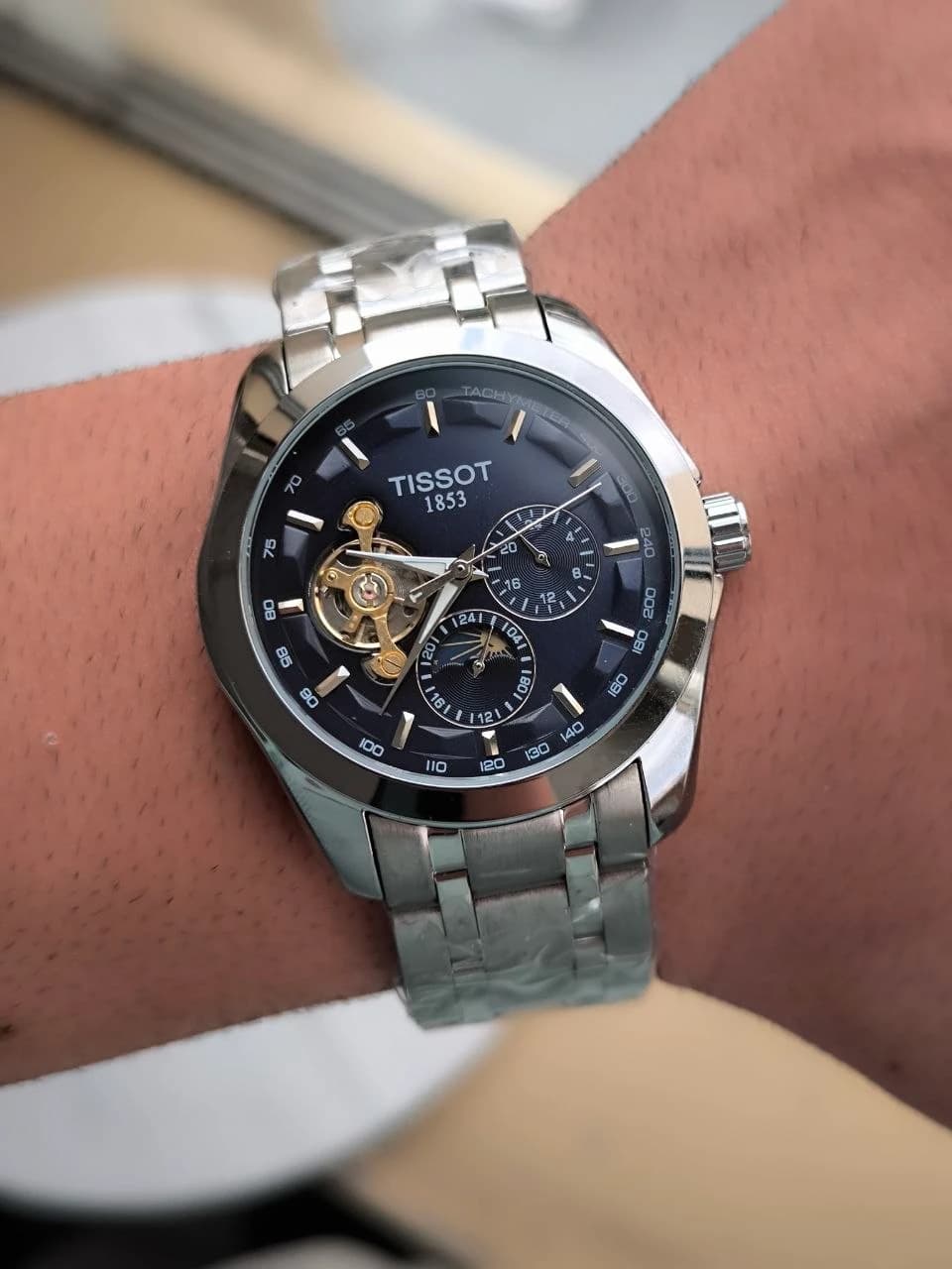 ساعت مچی مردانه تیسوت اتوماتیک سه موتوره فعال (Tissot 1853) — تصویر ۶