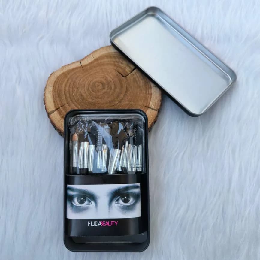 ست براش آرایشی ۱۲ عددی هدی بیوتی همراه جعبه فلزی — تصویر ۳