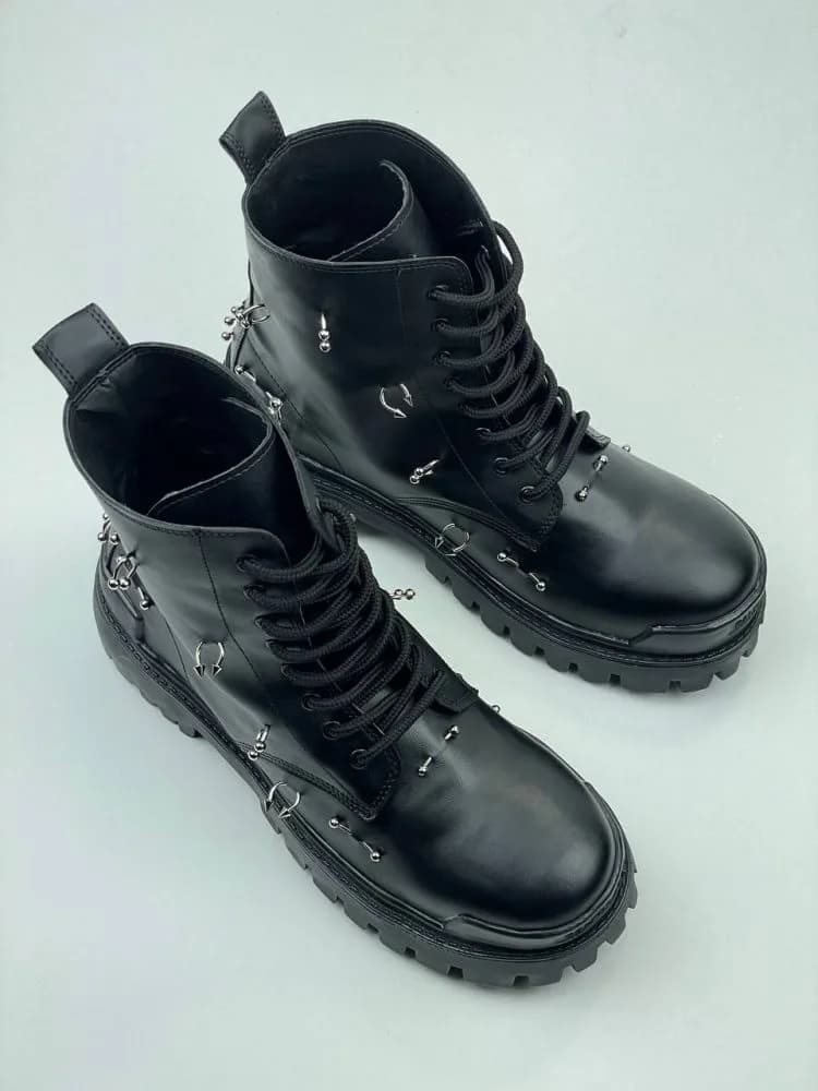 کد 2917 بوت چرم بالنسیاگا BALENCIAGA مشکی مات پیرسینک — تصویر ۶