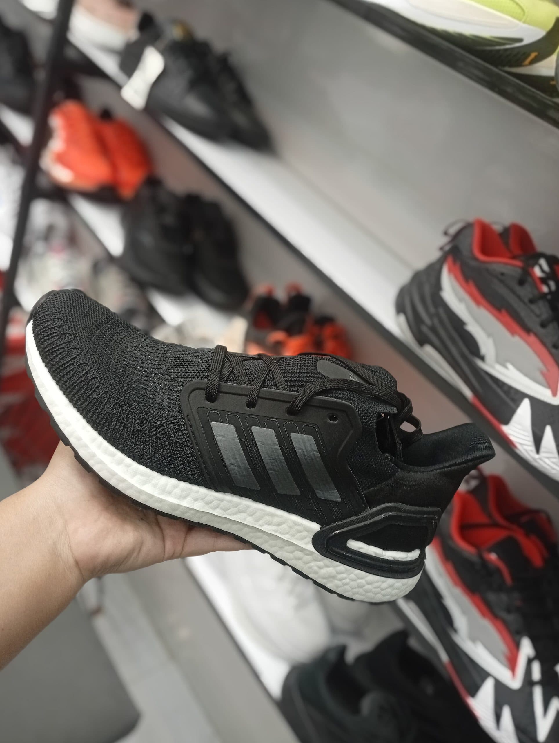 کتونی مردانه adidas مدل Ultraboost 20 — تصویر ۴