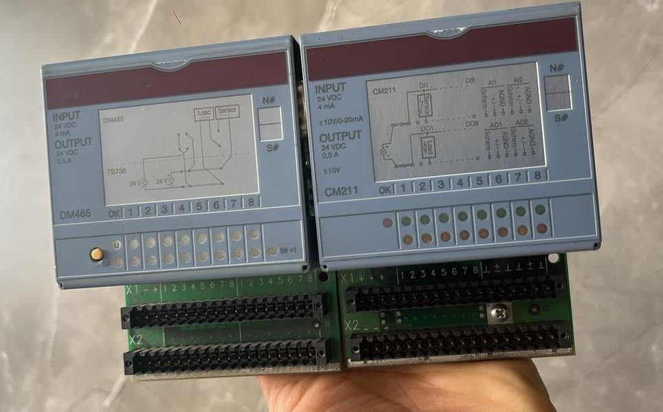 PLC DM465 | کنترلر صنعتی پیشرفته اتوماسیون