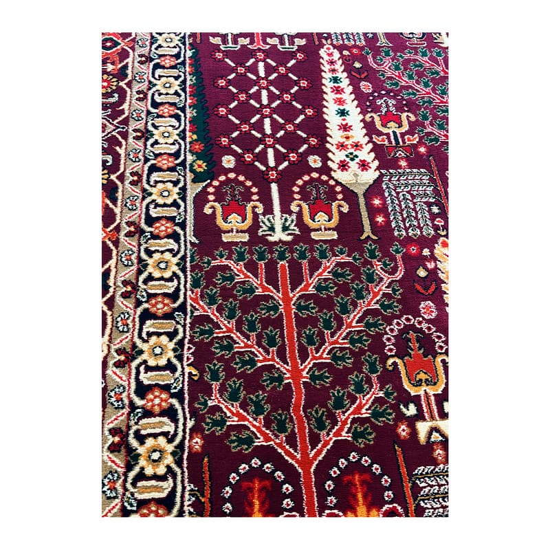 فرش ماشینی 700 شانه فرش بزرگمهر زمینه لاکی حاشیه لاکی طرح بلوچی کد 78117 — تصویر ۷