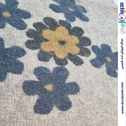 تشک نمدی طرح گل‌های سرمه‌ای — تصویر ۲