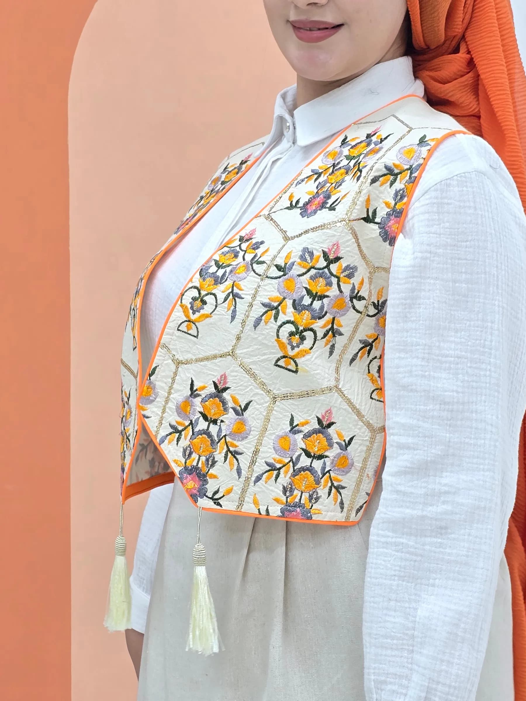 جلیقه طرح سنتی نارنجی کد ws54