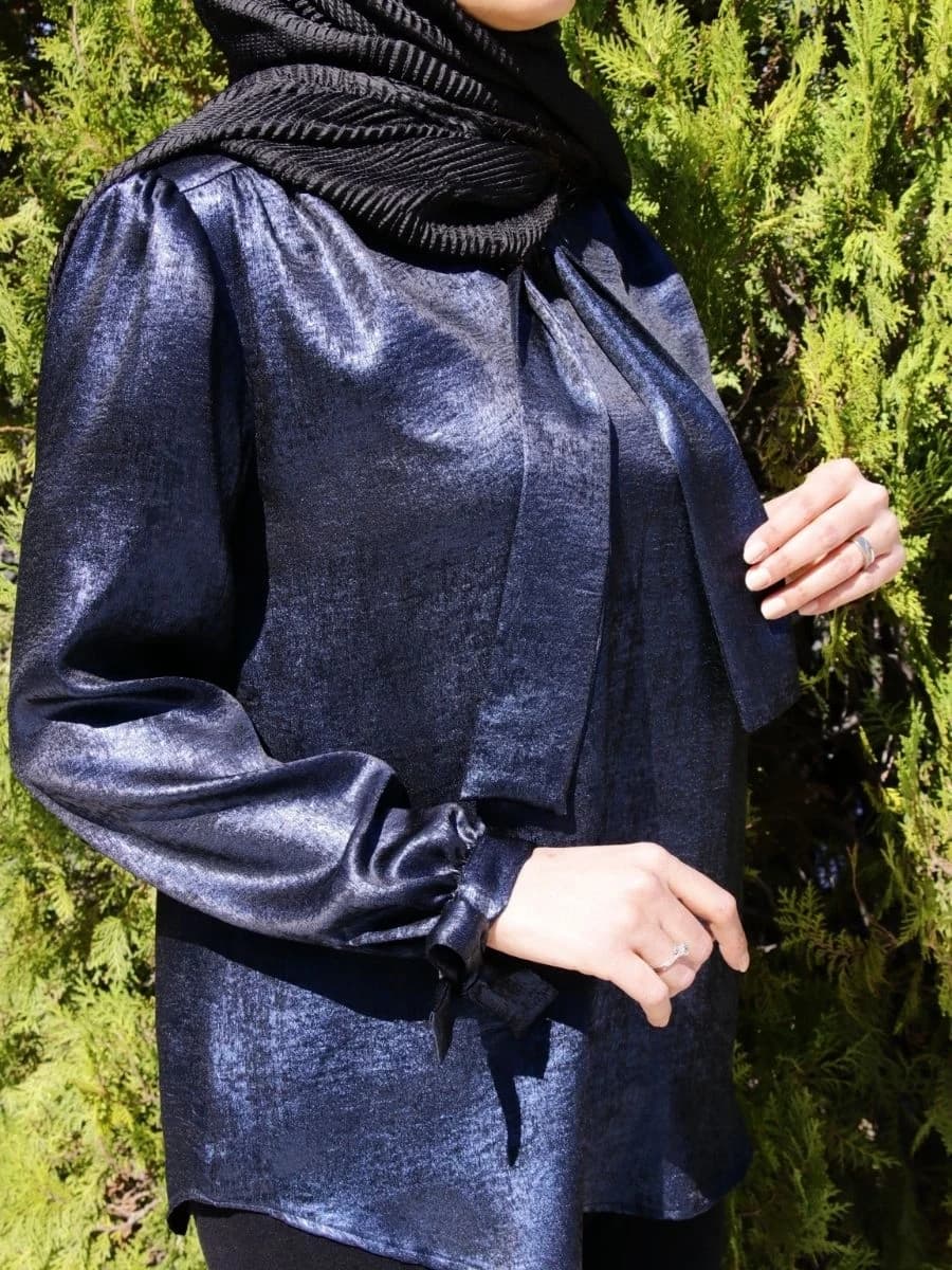 شومیز لیان طرح کراوات سرمه ای — تصویر ۴