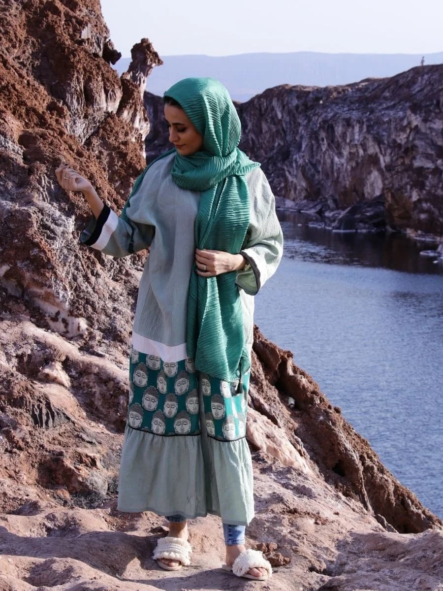 مانتو پانچ بودا سبز — تصویر ۲