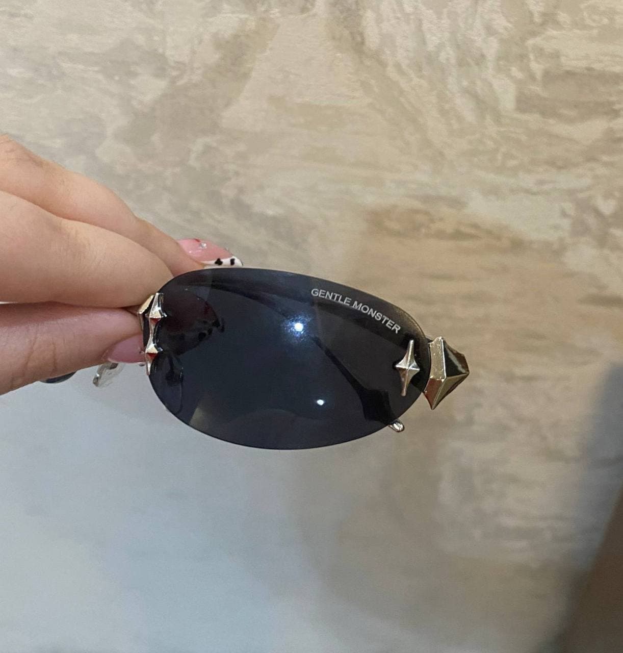 عینک جنتل مانستر سیلور شیشه مشکی پینترسی(AM) — تصویر ۲