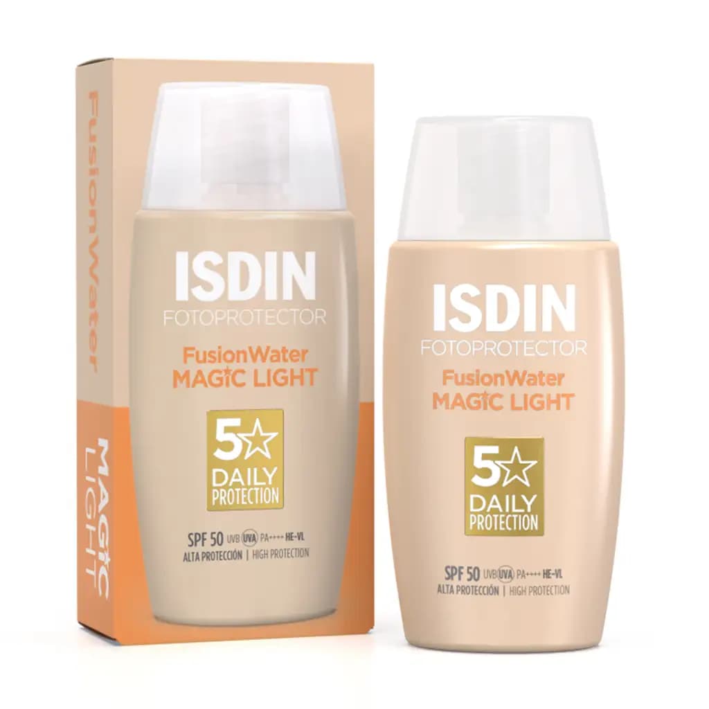 ضد آفتاب رنگی لایت ایزدین فیوژن واتر مجیک ISDIN Fusion Water MAGIC Light SPF 50 | حجم ۵۰ میلی‌لیتر — تصویر ۲