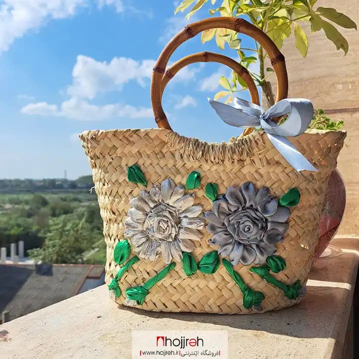 ساک حصیری ربان دوزی شده دسته بامبو سایز متوسط کد SNV104
