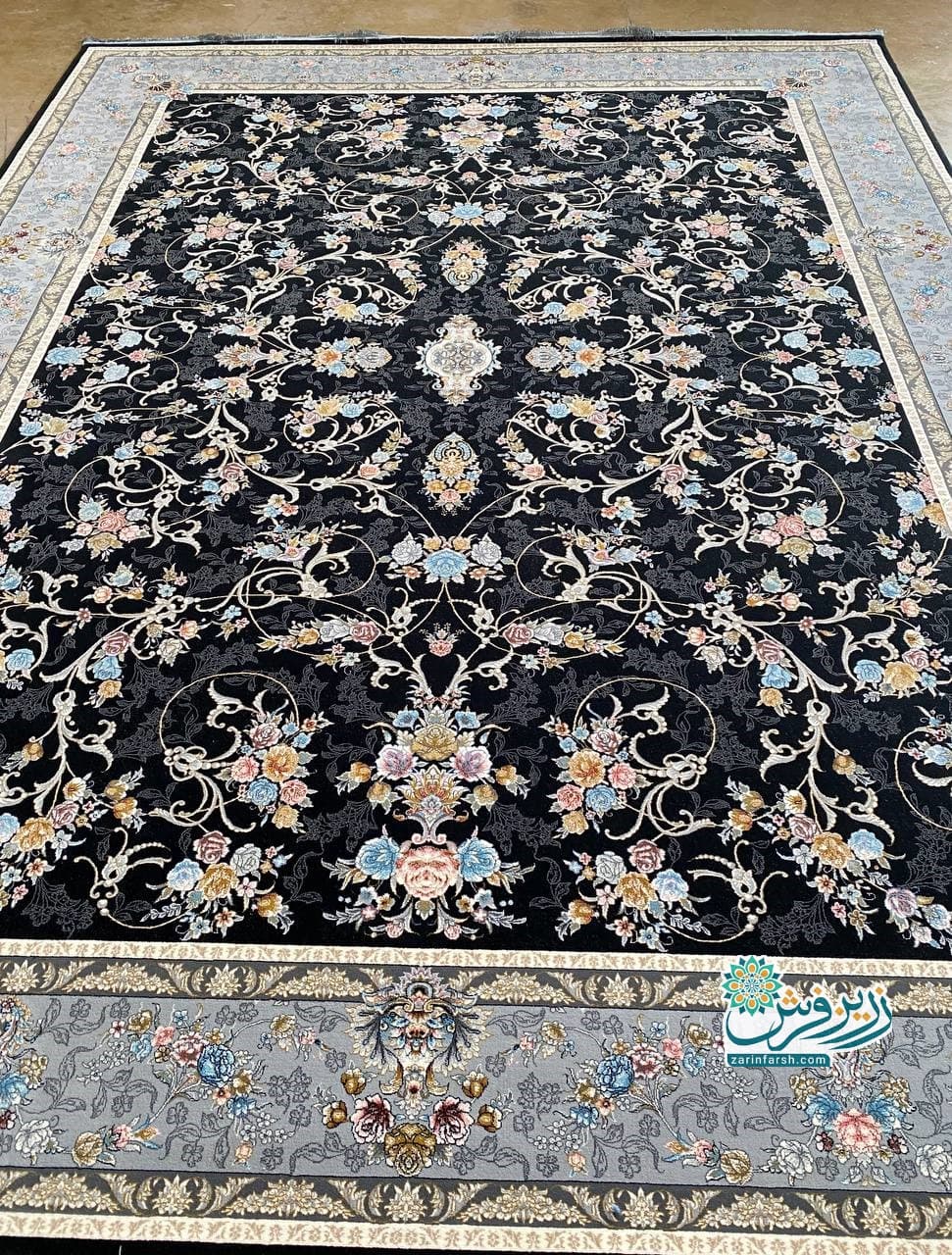 فرش بهار سرمه ای 700 شانه – تمام نخ اکریلیک — تصویر ۵
