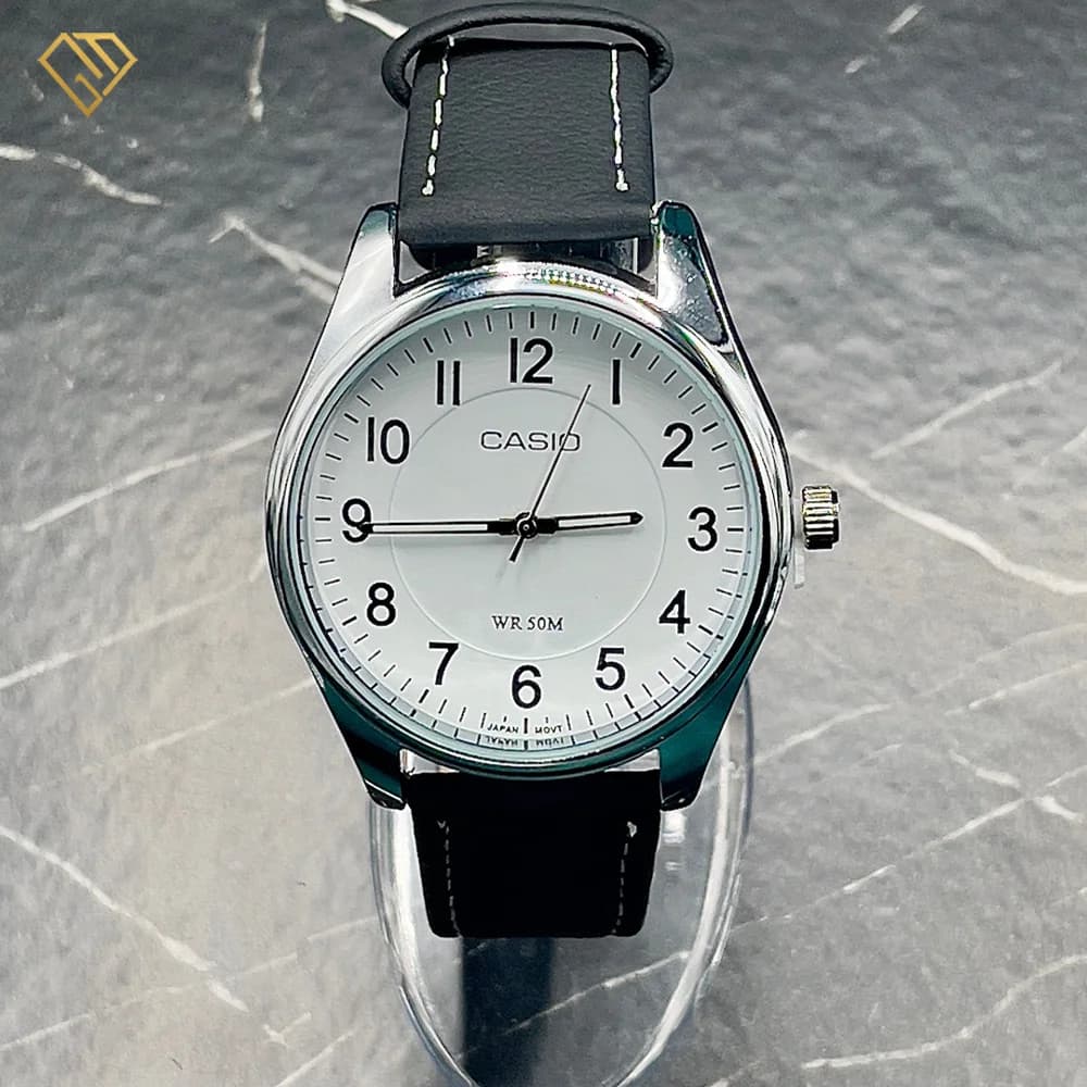 ساعت مچی مردانه کاسیو مدل MTP-B160L-1B2 | صفحه سفید، بند چرمی مشکی | شب نما و ضد آب — تصویر ۶