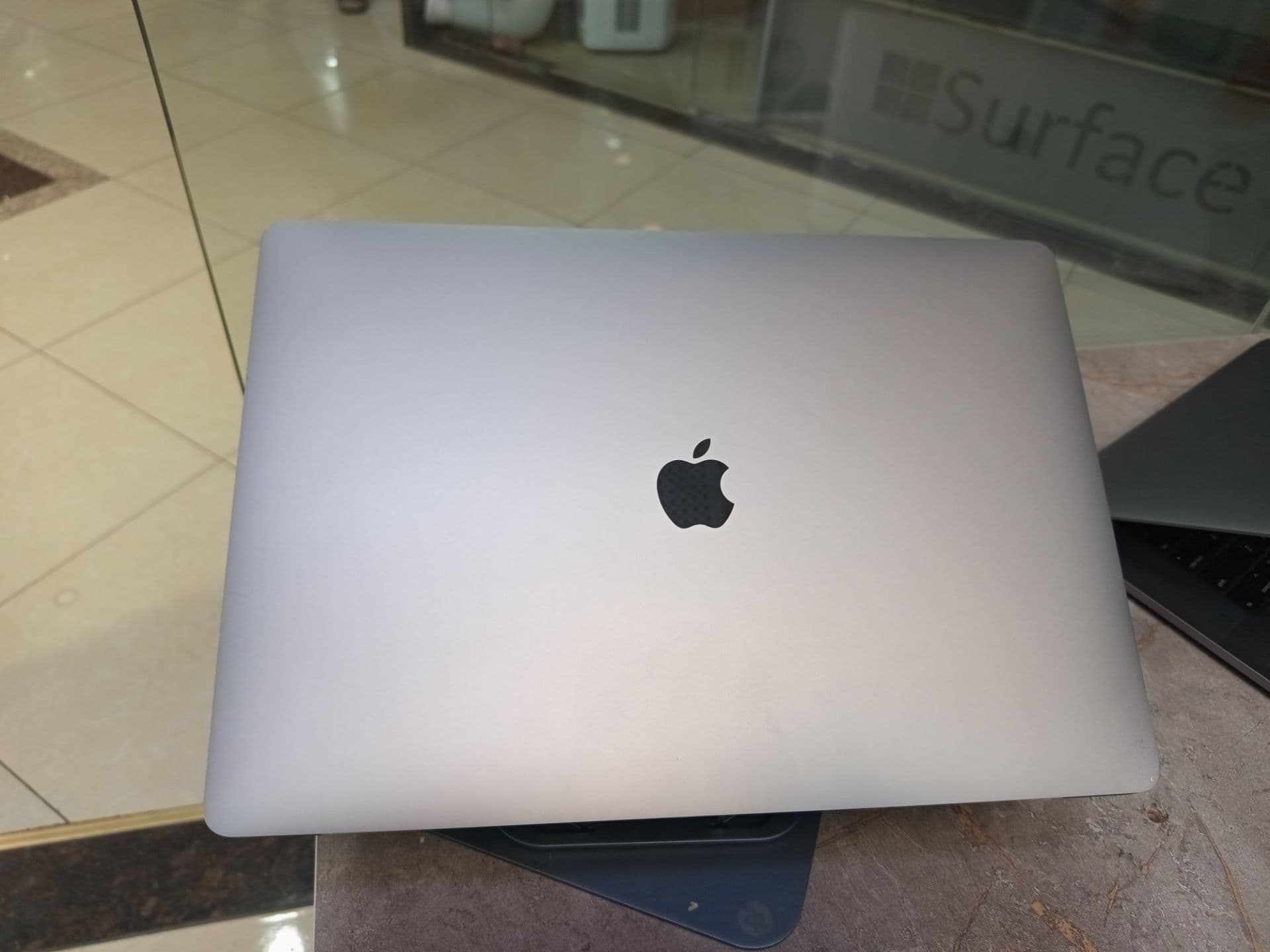 APPLE MACBOOK PRO 2019| I9-2019 | 32GB | 500SSD | 4GB REDION PRO 560 X | 15,1 2K RETINA — تصویر ۶