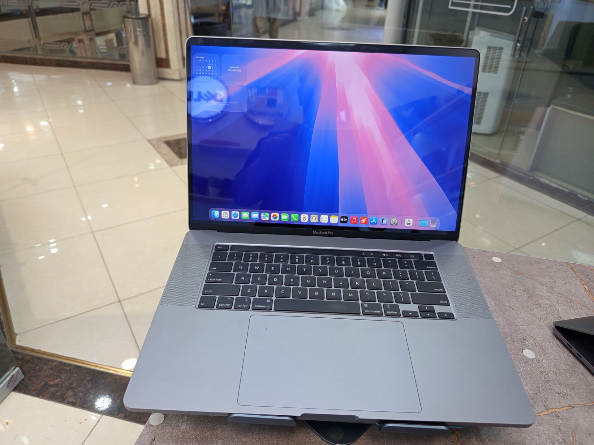 APPLE MACBOOK PRO 2019| I9-2019 | 32GB | 500SSD | 4GB REDION PRO 560 X | 15,1 2K RETINA — تصویر ۵