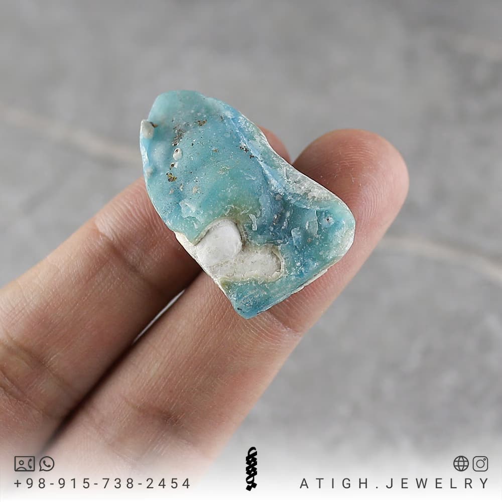 سنگ راف همی مورفیت – hemimorphite معدنی کمیاب نمونه کلکسیونی مناسب دکوری، سنگ درمانی و ساخت زیور کیفیت بینظیر وزن حدود 55 قیراط — تصویر ۴